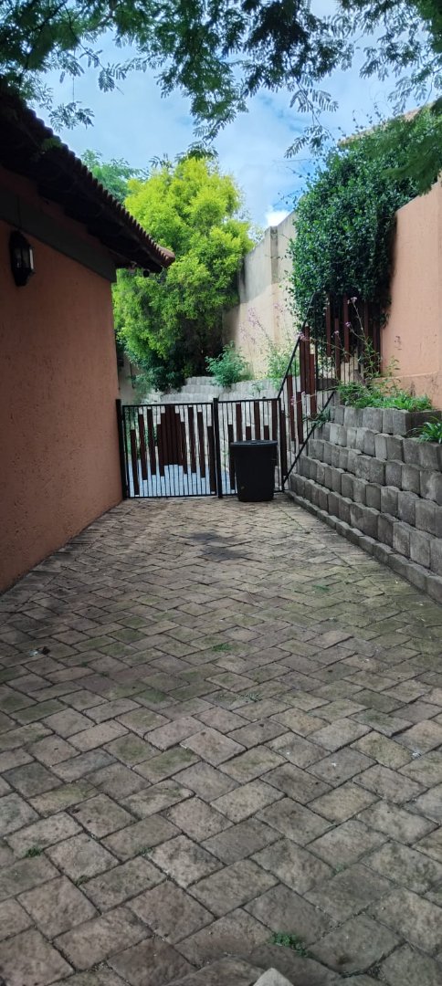 3 Bedroom Property for Sale in Ifafi North West